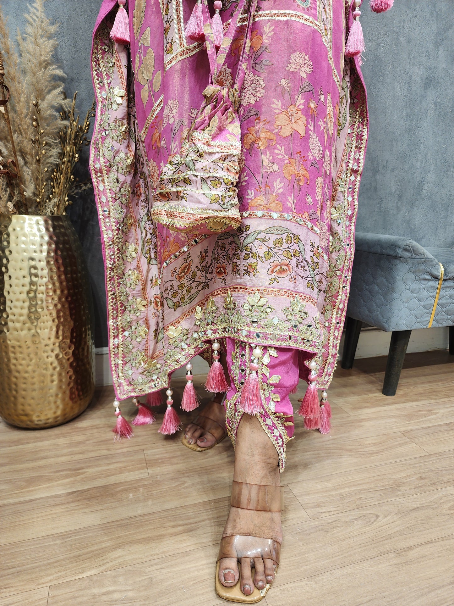 Sheesh Pink kaftaan with tulip and potli