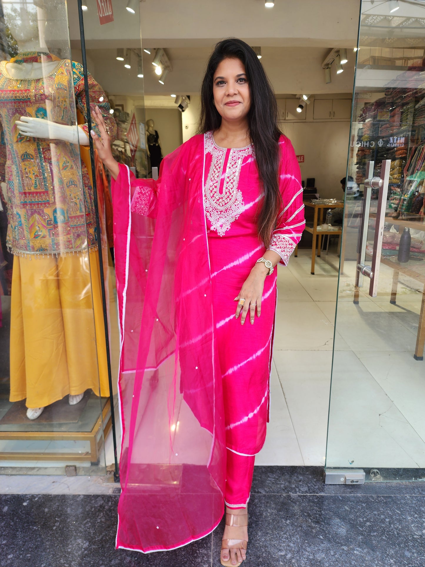 Leheriya print pink Dola silk straight cut suit