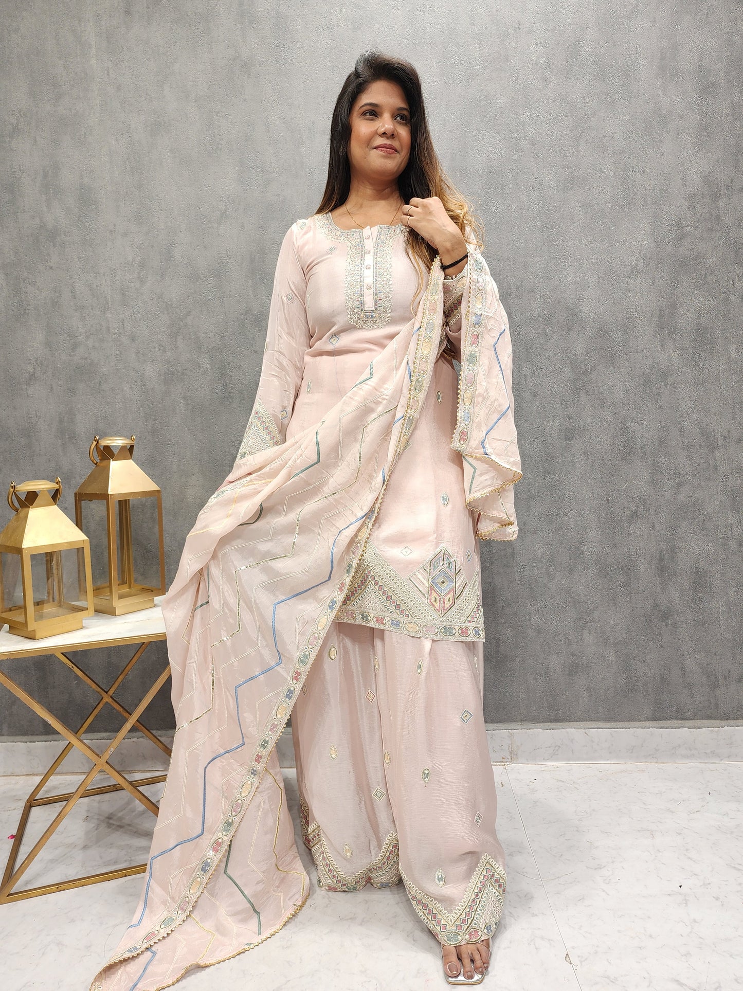 SEHER LIGHT PINK EMBROIDED DIVIDER DRESS
