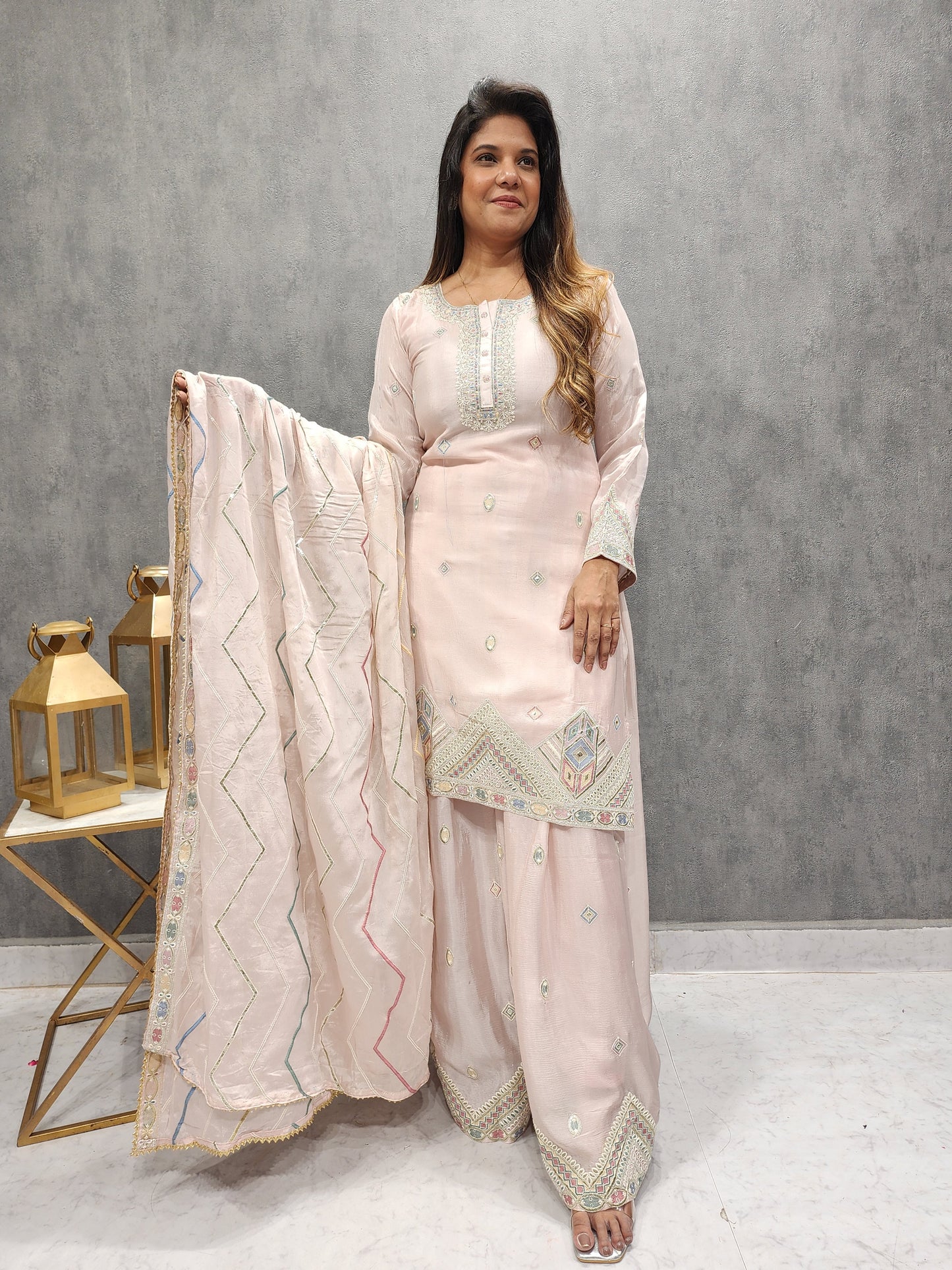SEHER LIGHT PINK EMBROIDED DIVIDER DRESS