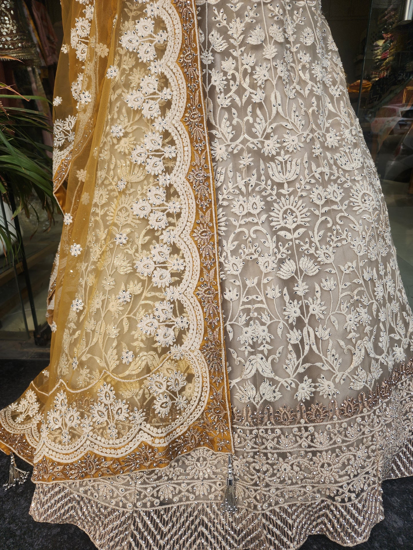 KIARA OFF WHITE THREADWORK LEHENGA WITH YELLOW DUPATTA