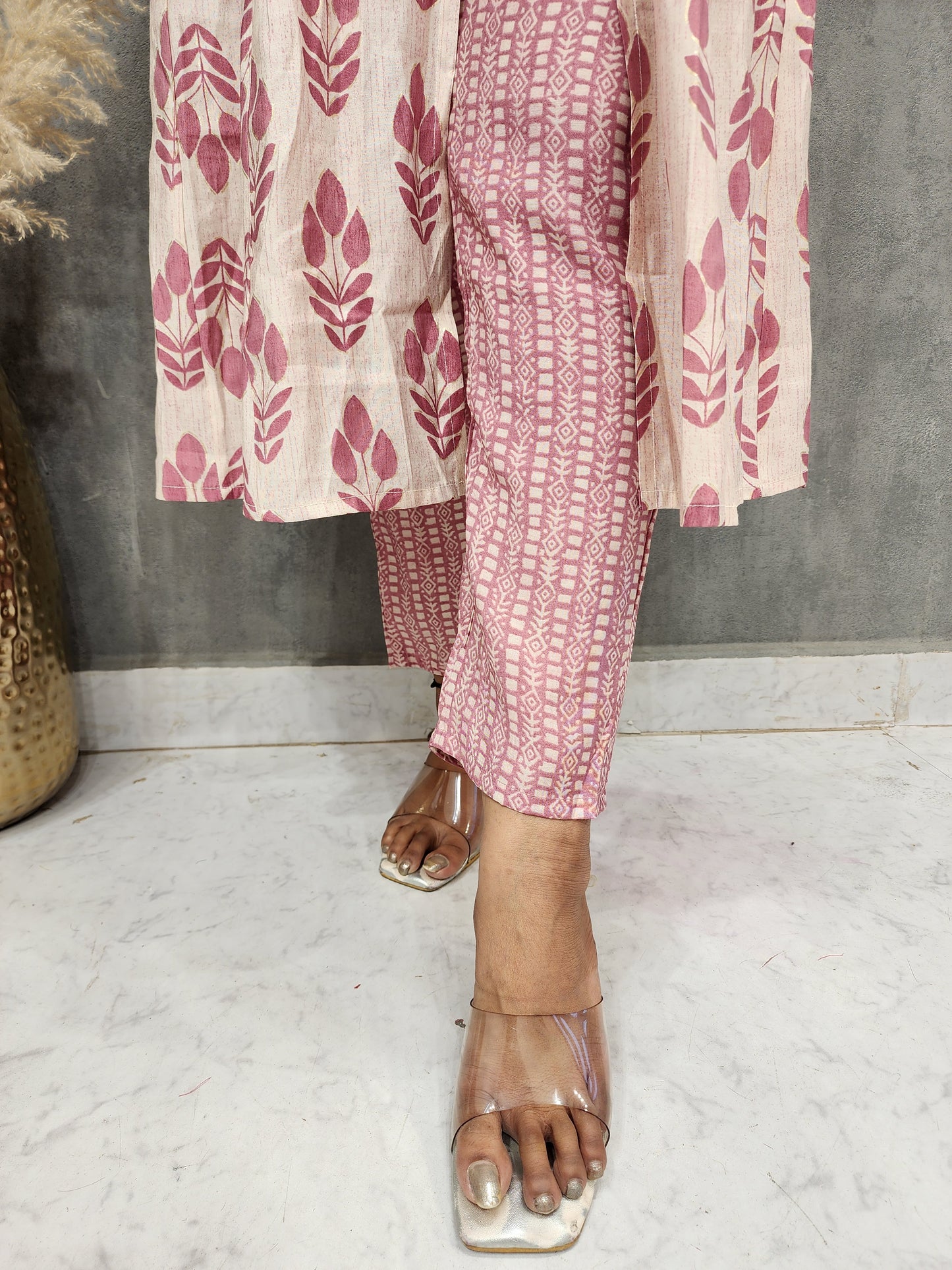 PINK CENTRE SLIT PRINTED MUSLIN CO-ORD SET