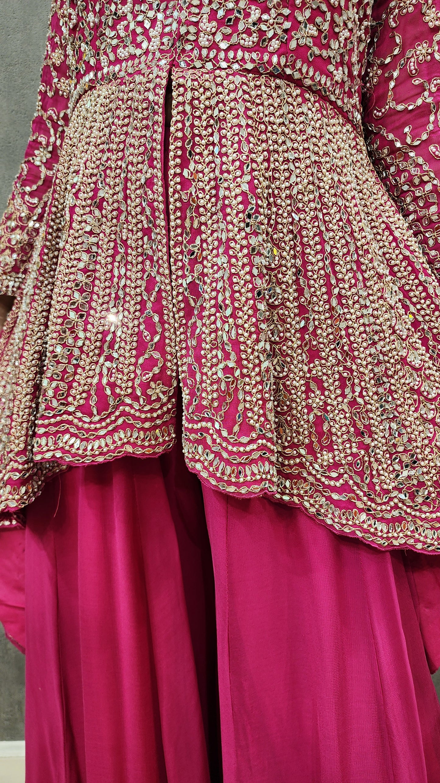 Mannat pink back tale real mirror centre slit suit