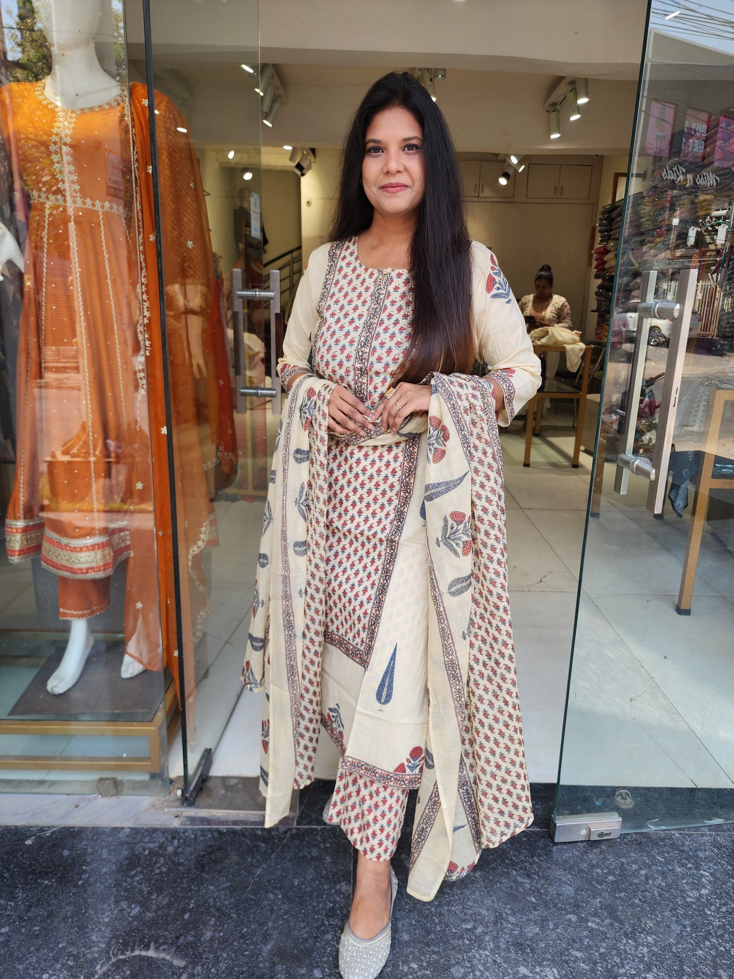 Block print straight cut suit