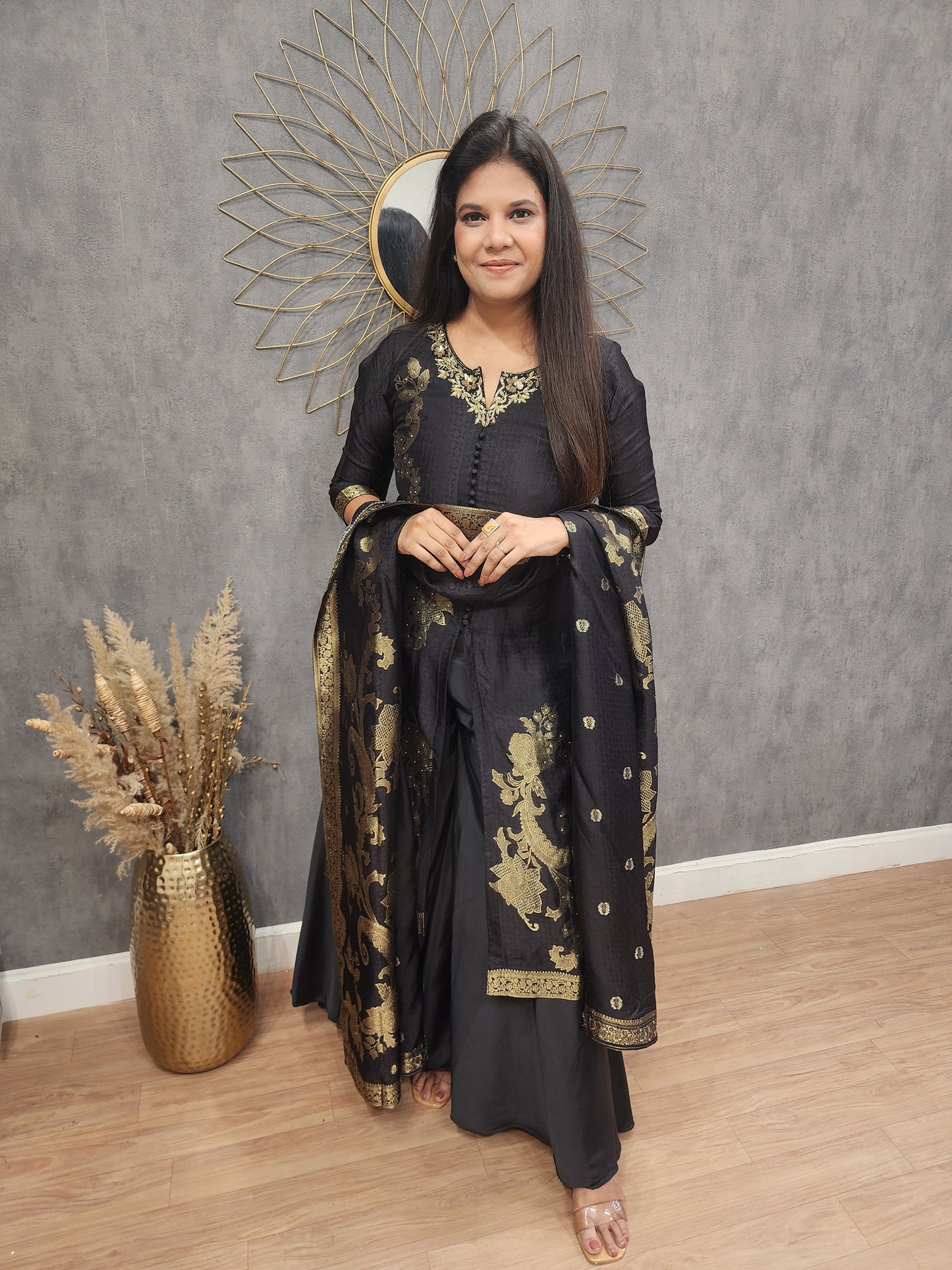 Black weaving centre slit plazo suit
