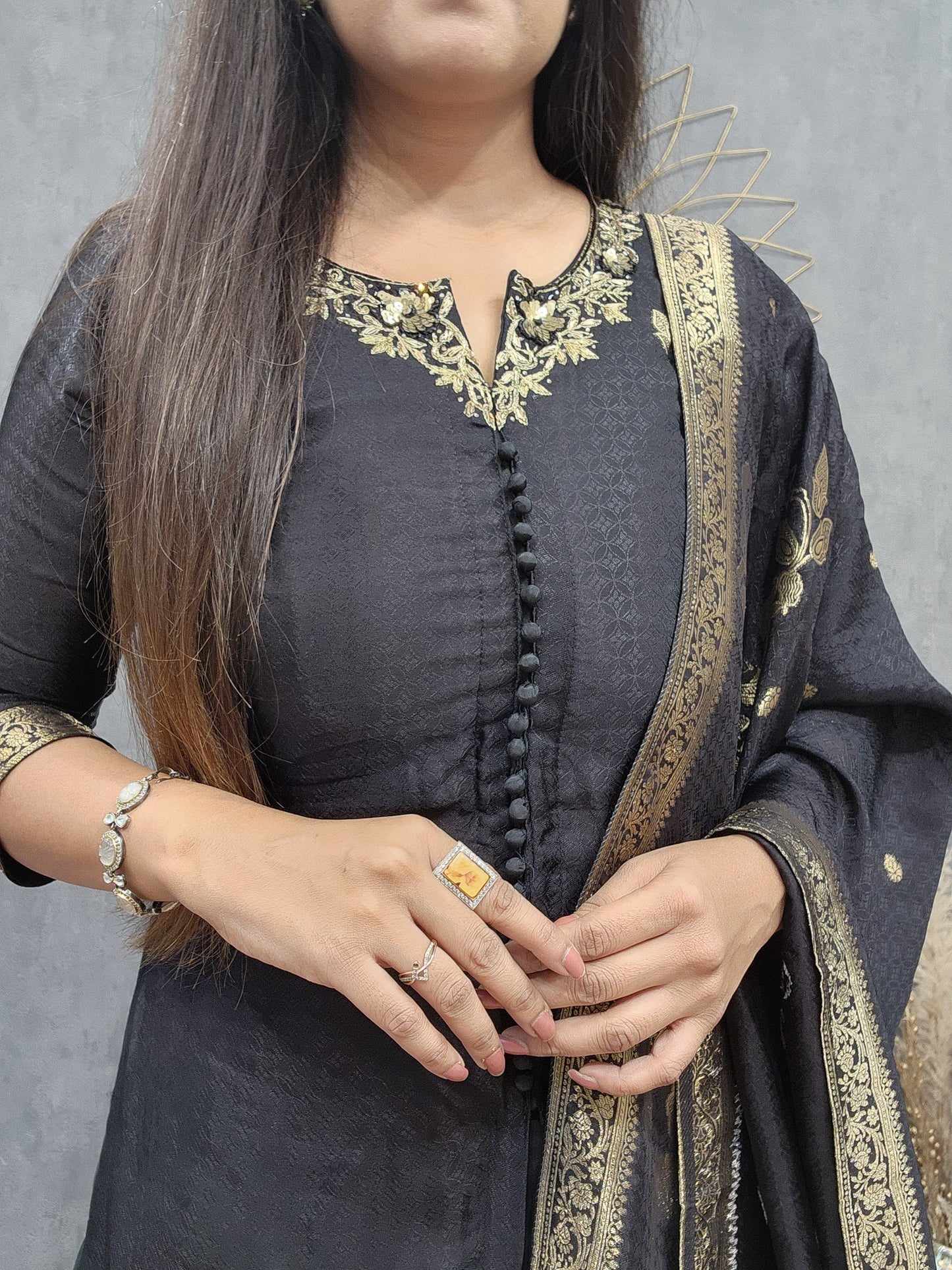 Black weaving centre slit plazo suit