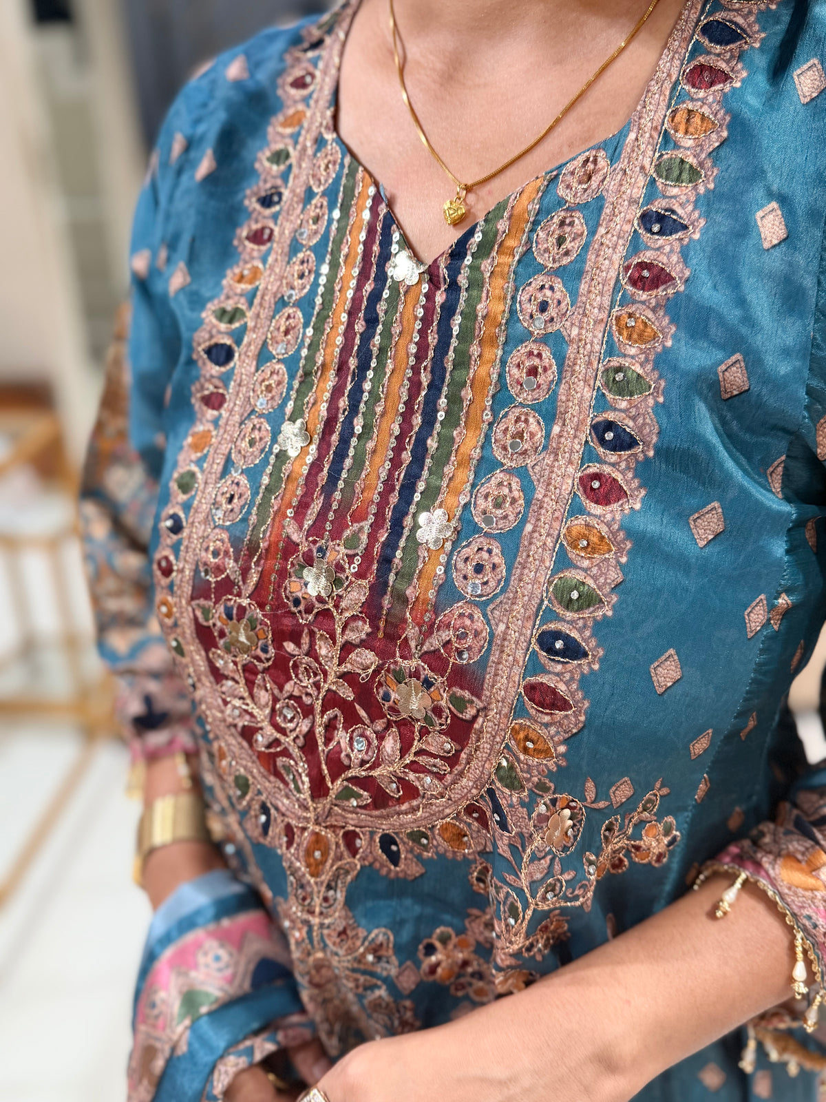 High n low digital print italian crepe suit