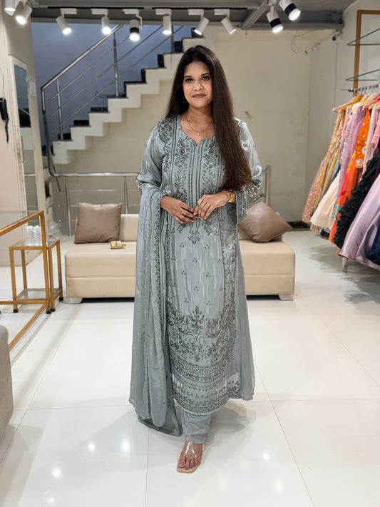 A line palistani crepe suit