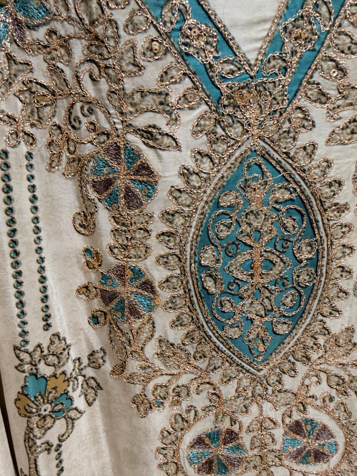 Crepe unstitched suit