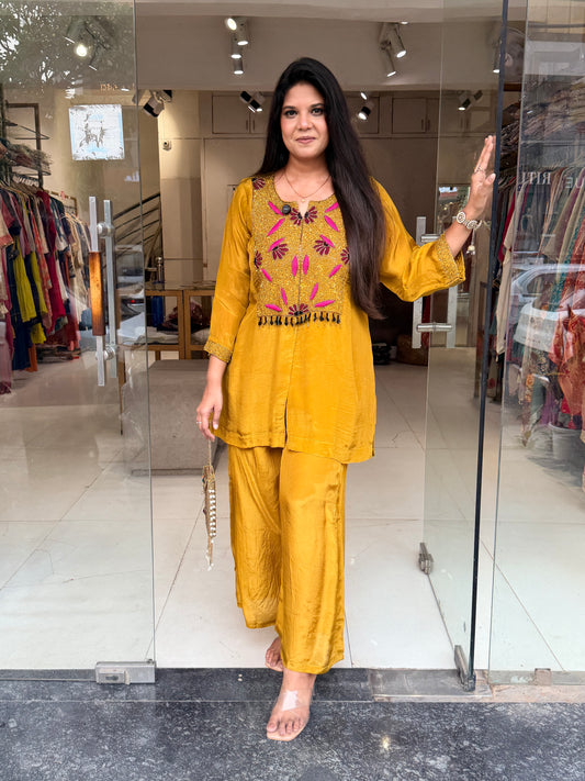 Crepe embellished co-ord set