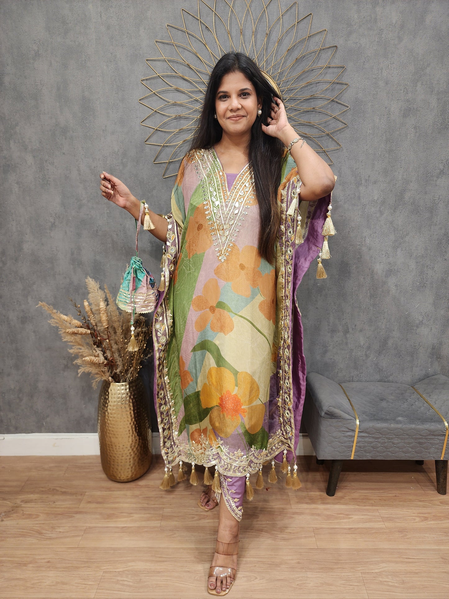 Sheesha Floral print kaftaan with tulip and potli