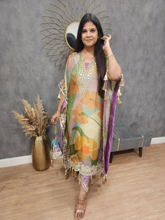 Sheesha Floral print kaftaan with tulip and potli
