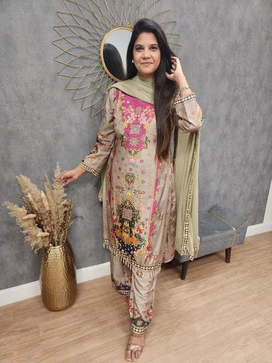 Digital print a line suit