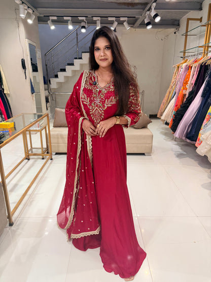 Shoulder work chinon maxi gown suit