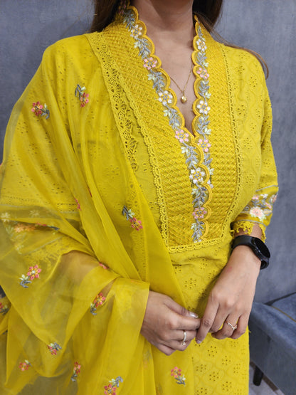 HINA PAKISTANI EMBROIDED YELLOW SCHIFFLY SUIT WITH ORGANZA DUPATTA