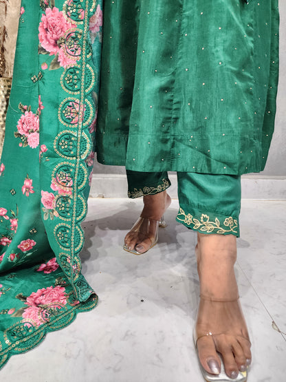 KARISHMA ANGRAKHA GREEN ANARKALI SUIT WITH FLORAL DUPATTA