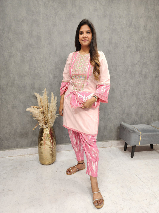 PINK EMBROIDERED PANT SUIT WITH COTTON DUPATTA AND PURSE