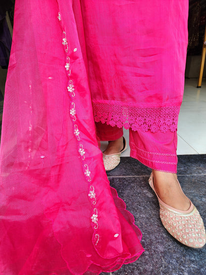 PINK PAKISTANI EMBROIDERED STRAIGHT SUIT