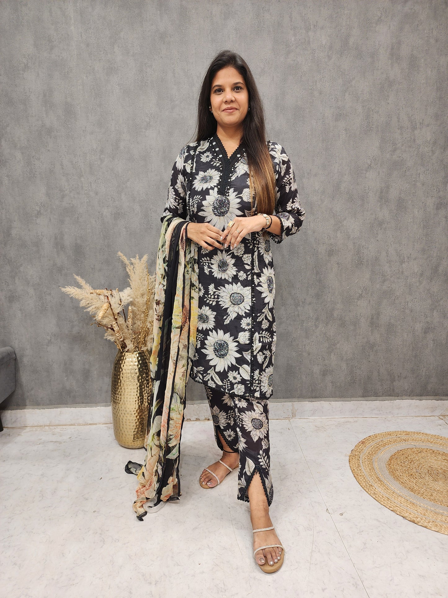 Meerab black floral pakistani co-ord set suit