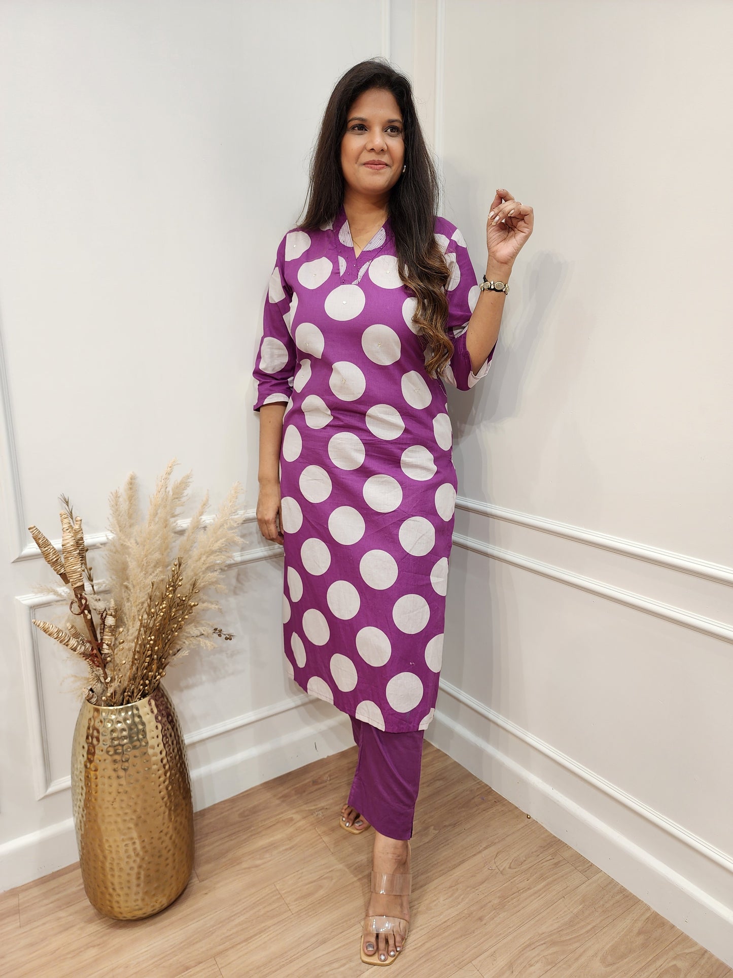 Purple polka dot straight v-neck suit