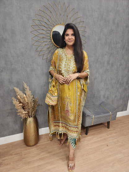 Sheesha digital print kaftan with tulip