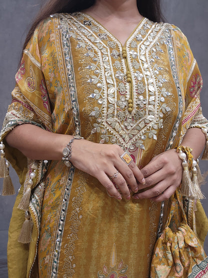 Sheesha digital print kaftan with tulip