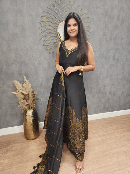 Rutba black anarkali plazo suit