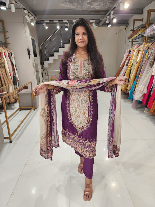 Crepe printed straight cut suit