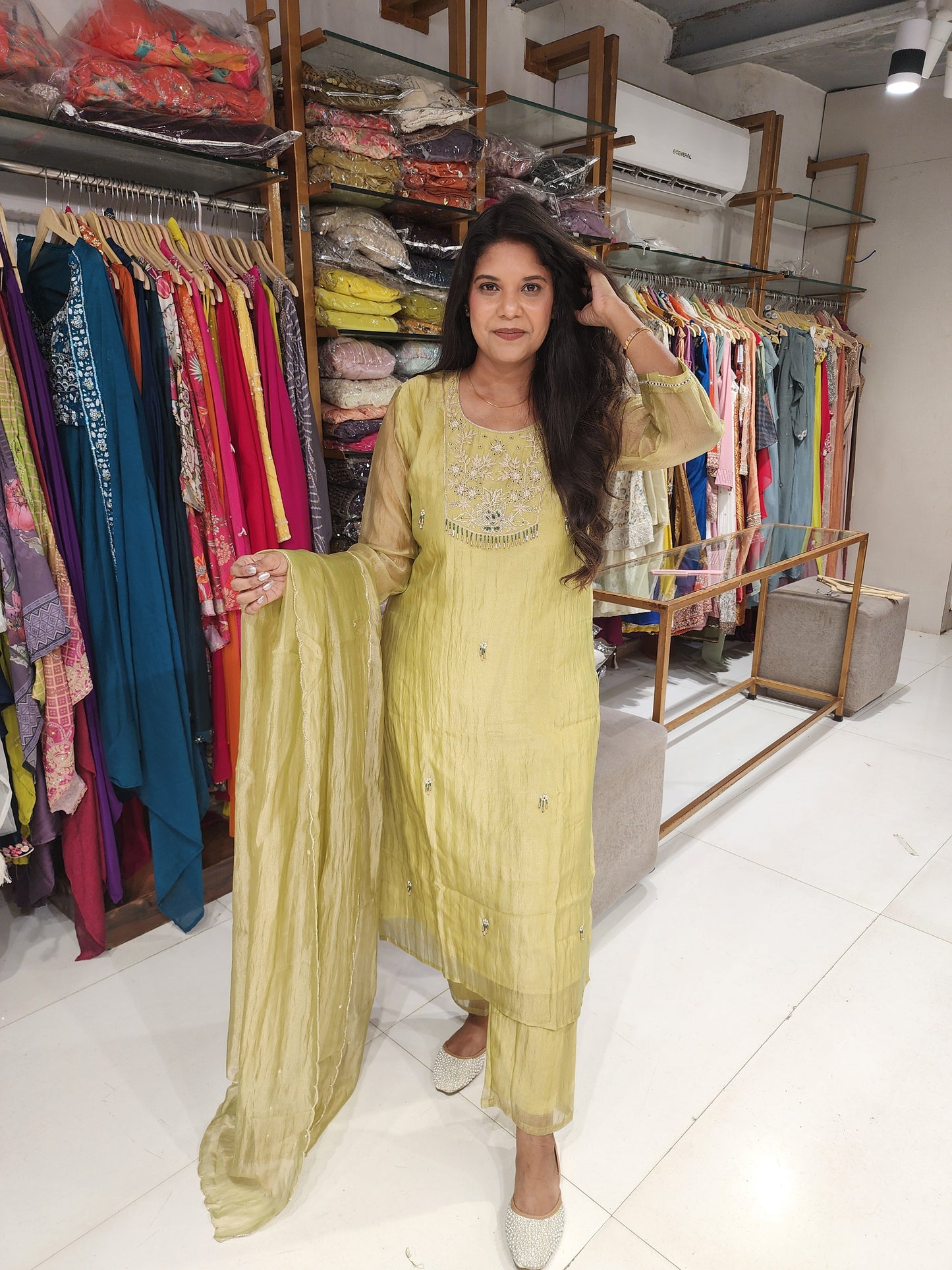 Crush tissue straight cut suit
