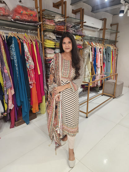 Geometrical print straight cut muslin suit