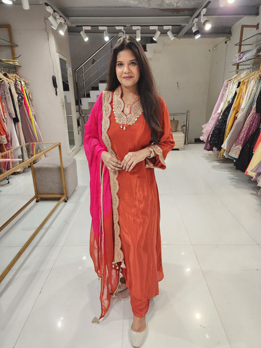 A line crepe suit