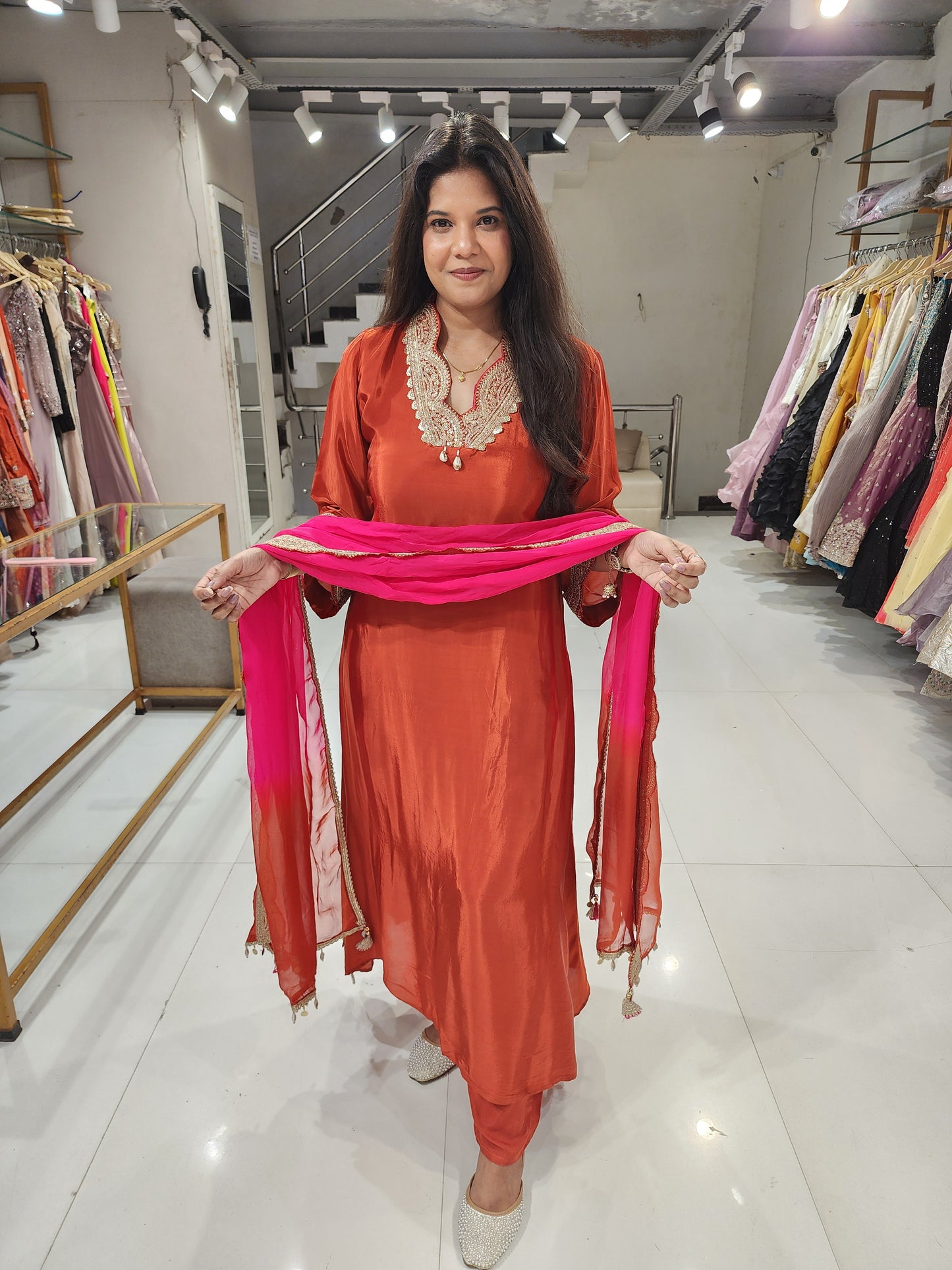 A line crepe suit