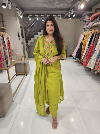 Green embroided pocket suit