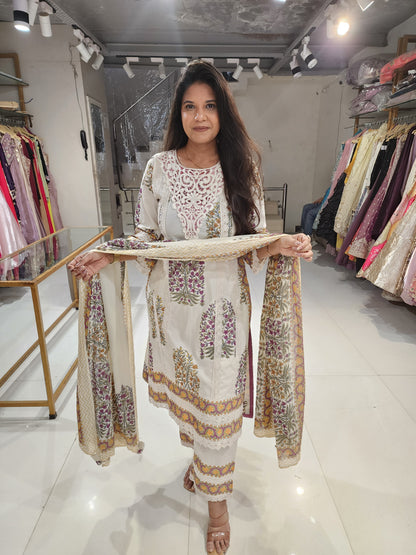 A line curosia cotton suit