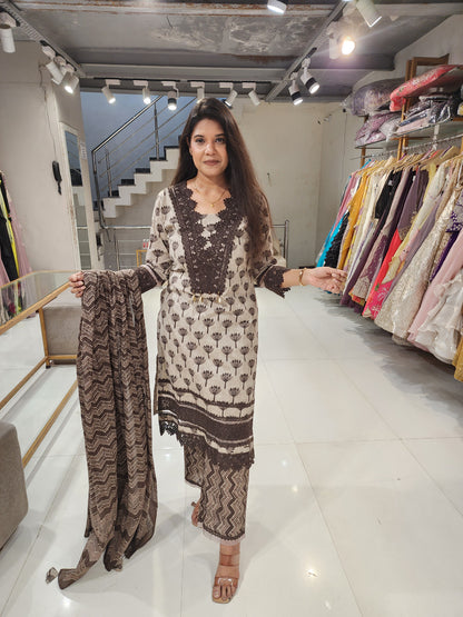 Curosia lace straight cut suit