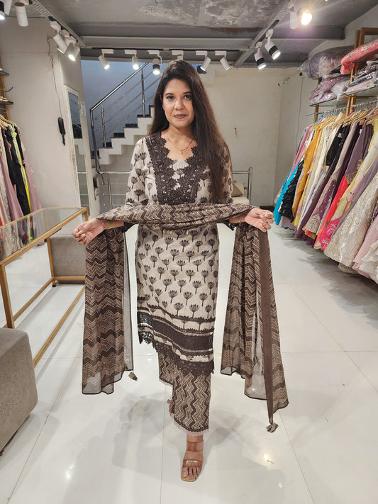 Curosia lace straight cut suit