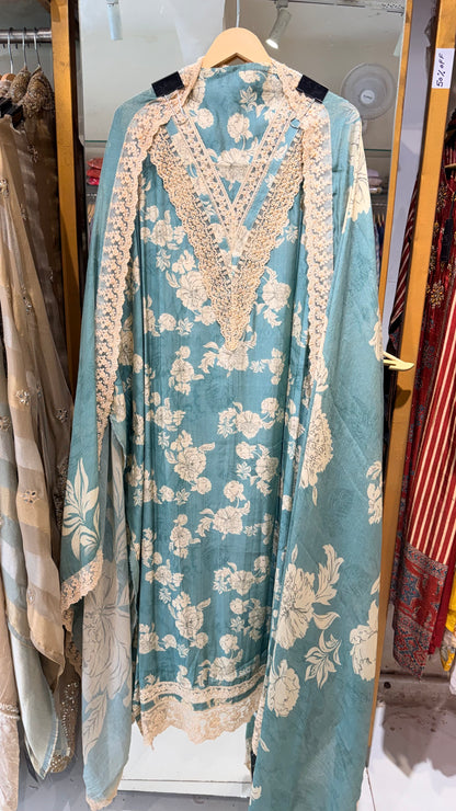 Floral muslin unstitched suit
