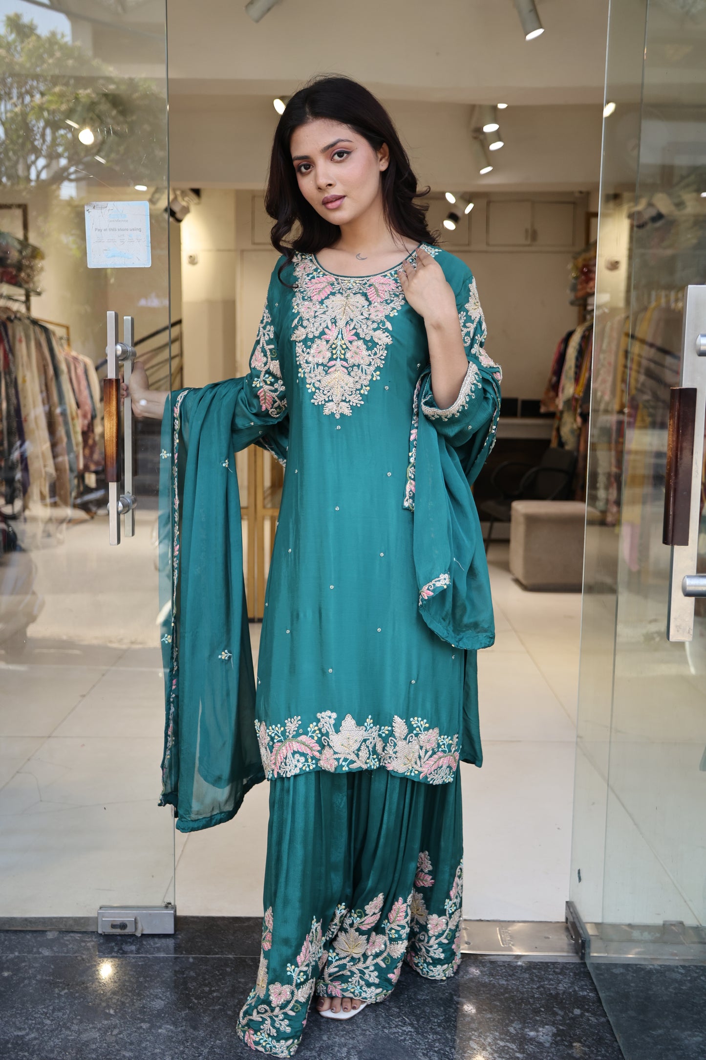 Thread embroided crepe garara suit