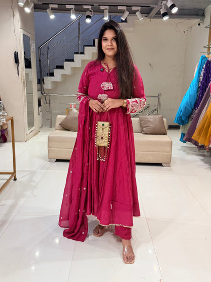 Banarasi Mull chanderi elephant work anarkali suit
