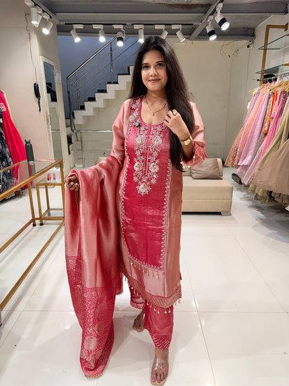 Girraf tissue straight cut suit