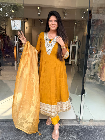 Surat mull chanderi anarkali suit