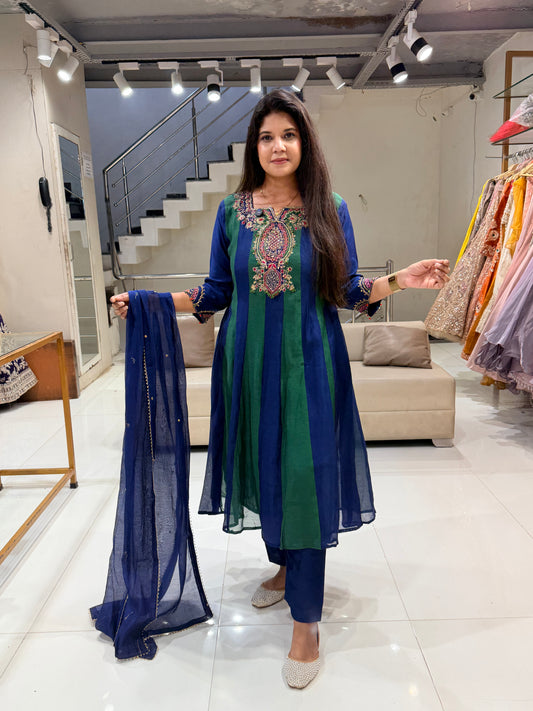 Mull chanderi shoulder anarkali suit