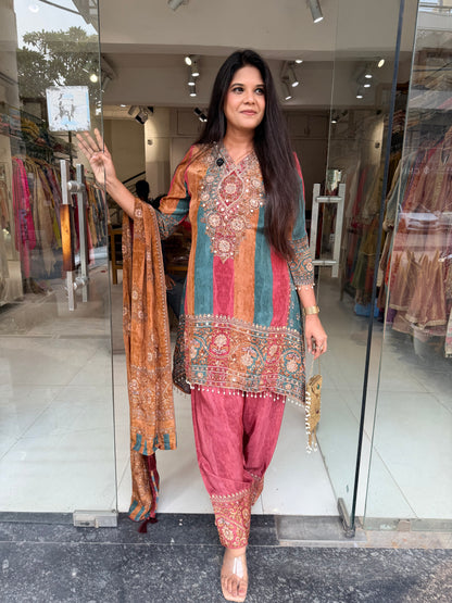 Farshi crepe suit