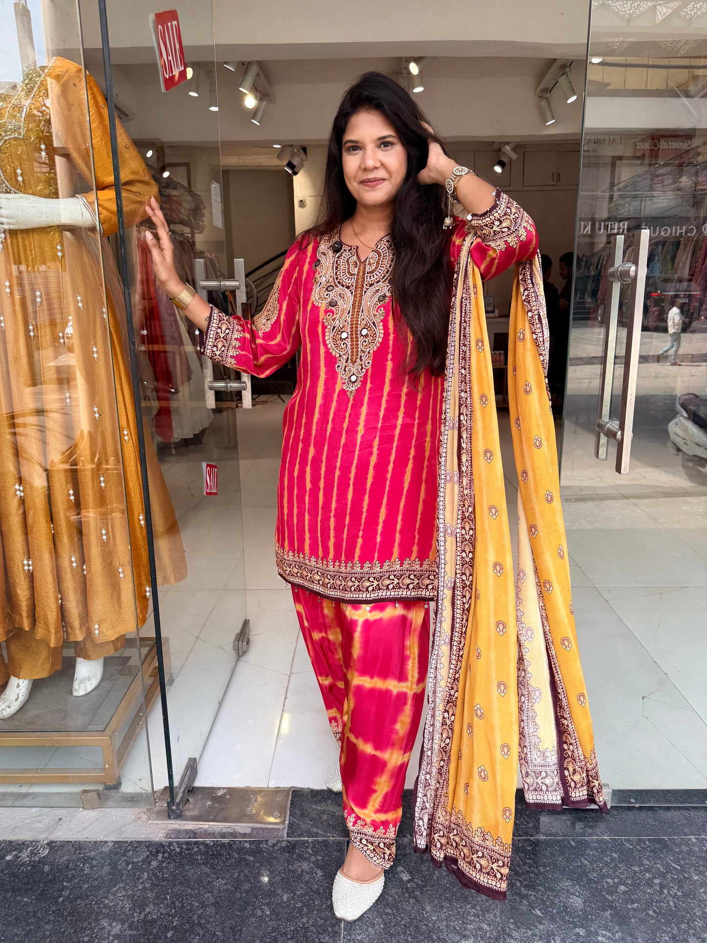 Crepe leheriya suit