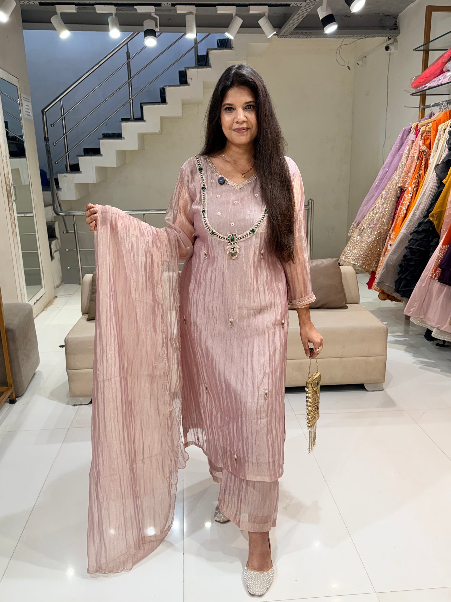 Jewel work crush tisue straight cut suit