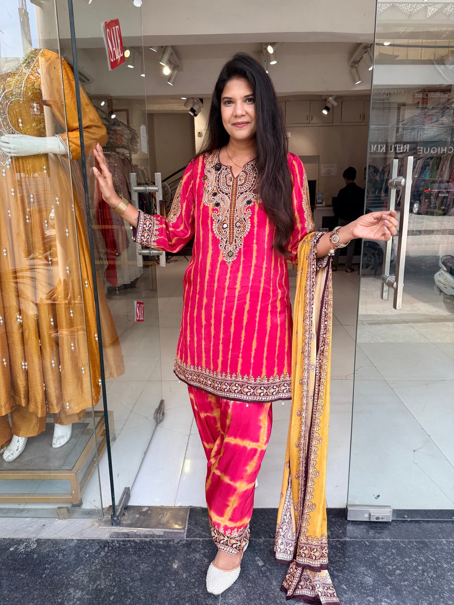 Crepe leheriya suit