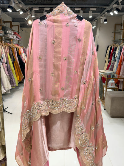 Unstitched suit girraf tissue