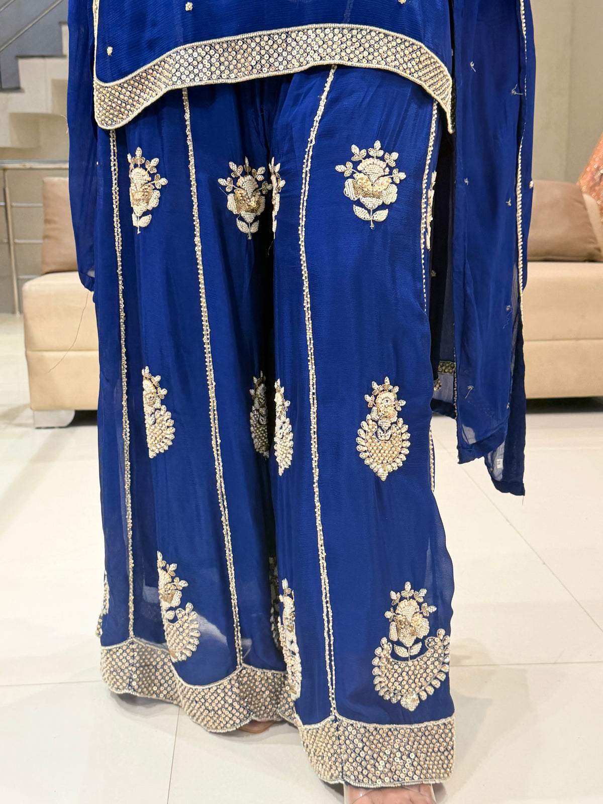 Bustier chinon embroidered sharara suit