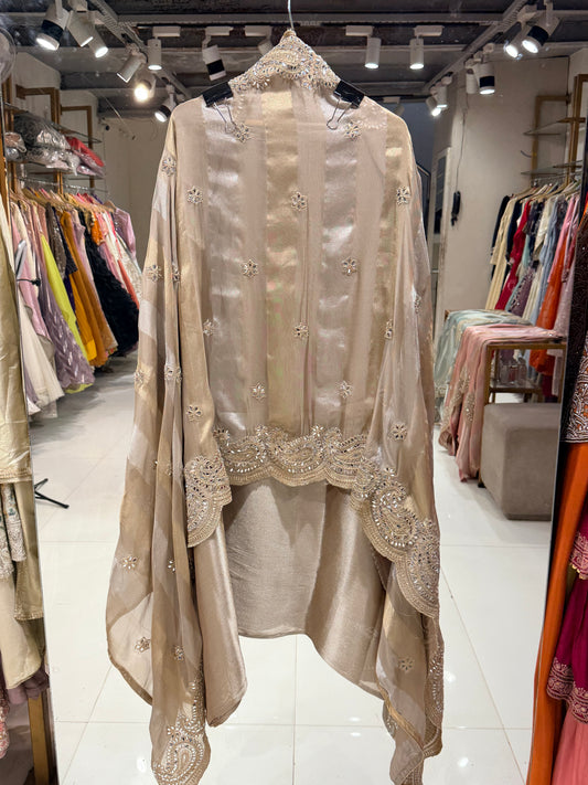 Unstitched suit girraf tissue