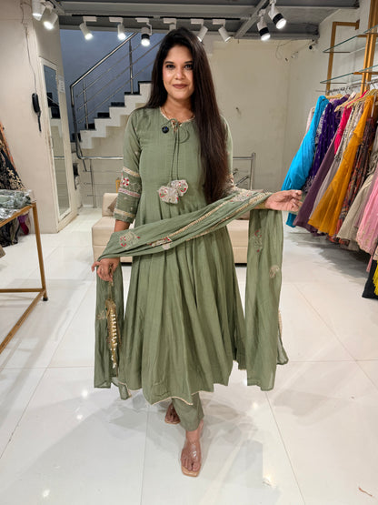 Banarasi Mull chanderi elephant work narkali suit